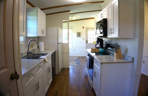 Havre De Grace House | 3-bedroom 2-bathroom in historic Havre de Grace with large yard and pet friendly