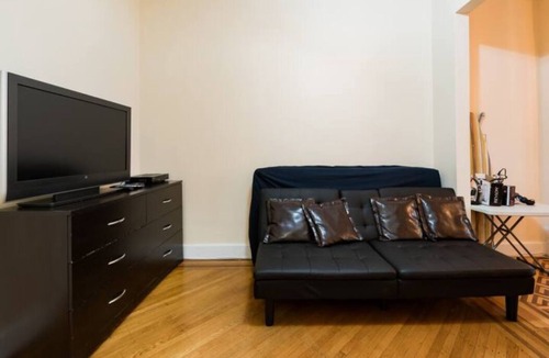 Crown Heights Apartment | 3-bedroom apartment in superb Brooklyn with AC