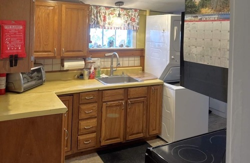 Wellfleet Cottage | 3 Bedroom Cottage by the Harbor (1667)