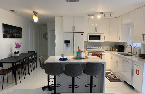 West Little River House | 3-Bedroom Home With Heated Pool And Short Drive To The Beaches.