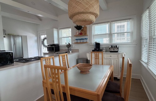 North End House | 3 Bedroom House, 1 Block from Beach and Boardwalk