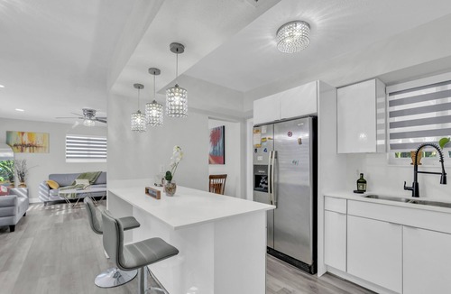 Miami Gardens House | 3-bedroom house in peaceful Miami Gardens with cool AC and family friendly vibes