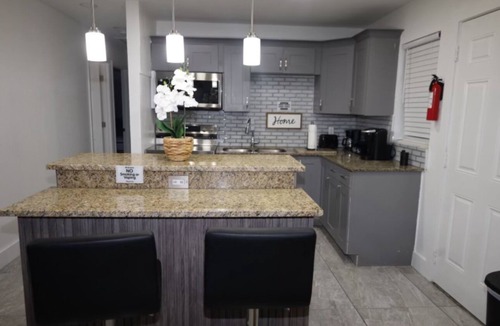 Pompano Beach House | 3-bedroom house in terrific Pompano Beach with WiFi, AC, 15 mins near beach.