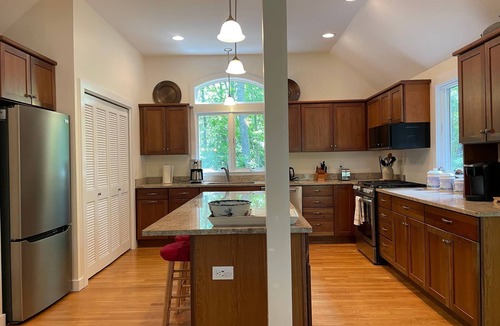Cotuit House | 3 Bedroom house in Cotuit with screened porch and bay view