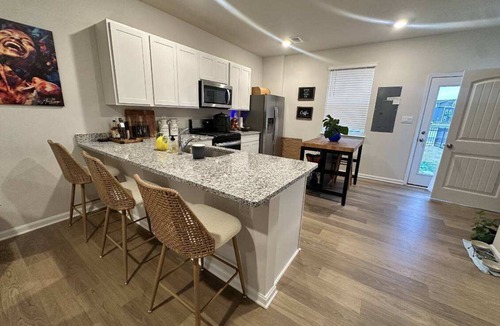 Milford House | 3-bedroom house in nice Milford close to several beaches