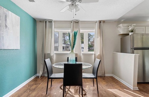 Virginia Beach House | 3-bedroom house in soothing Virginia Beach in quiet neighborhood