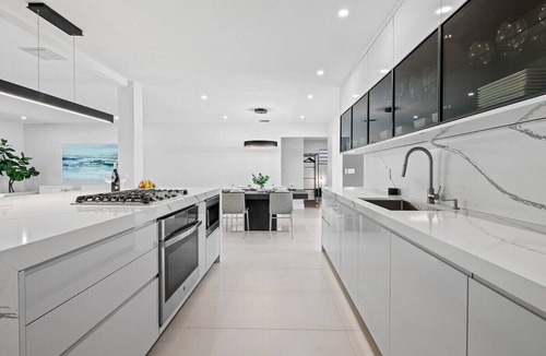 Wilton Manors House | 3 Bedroom Luxury Modern Home with Heated Pool and Near Downtown Dining & Shops!
