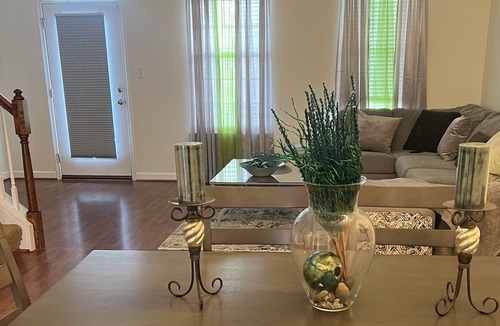 Portsmouth Condo | 3 Master Bedrooms near Casino
