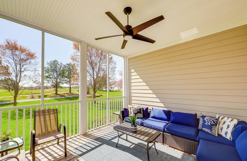 Ocean View Condo | 3 Mi to Beach: Ocean View Getaway w/Pool Access