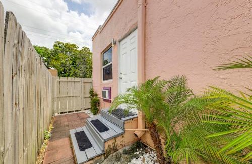 Downtown Hollywood House | 3 Mi to Beach Pet-Friendly Gem in Hollywood