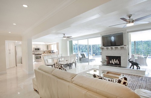 Boca Raton House | 3 Miles to Beach- East Boca Free WIFI- Screened-in Heated Pool- Sleeps up to 6