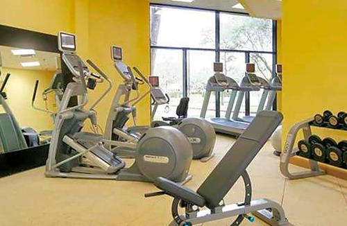 Boca Raton Hotel | 3-Star Hotel ∙ Embassy Suites Boca Raton