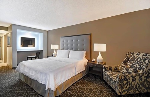 Edgewater Hotel | 3-Star Hotel ∙ Homewood Suites by Hilton Edgewater-NYC Area