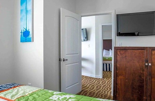 Piney Point Hotel | 3-Star Hotel ∙ Island Inn & Suites, Ascend Hotel Collection