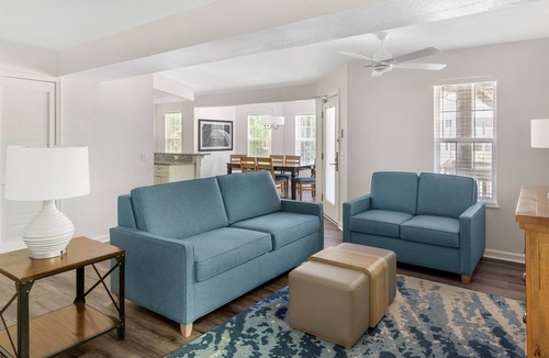 Sea Scape Hotel | 3 Tranquil 2BR Loft Suites w/Full Kitchen & Water Park Access near the Shore