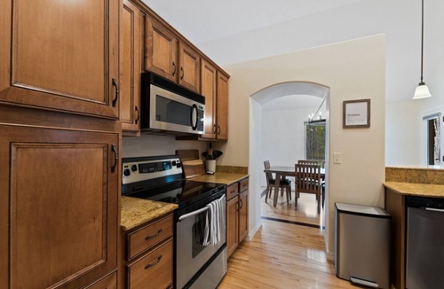 Columbia Falls House | 30 Mins to Glacier with Ski Trail Access