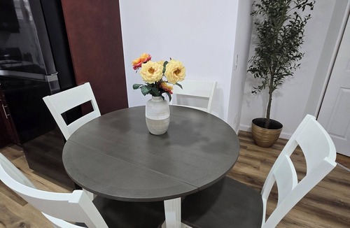 Lincoln Park House | 30 minutes to time square 4 minutes walk to empire city casino