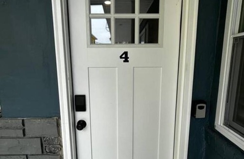 Wildwood Apartment | 318 E Youngs Ave Unit 4 Charming Salty Shore Retreat Your Perfect Getaway