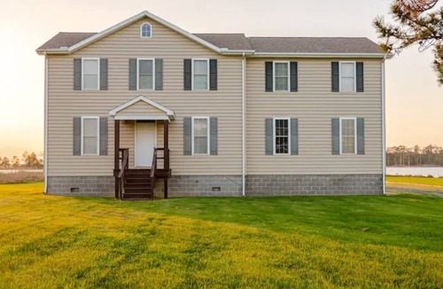 Crocheron House | 365-degree waterfront views. Quiet property bordering Blackwater River Refuge.