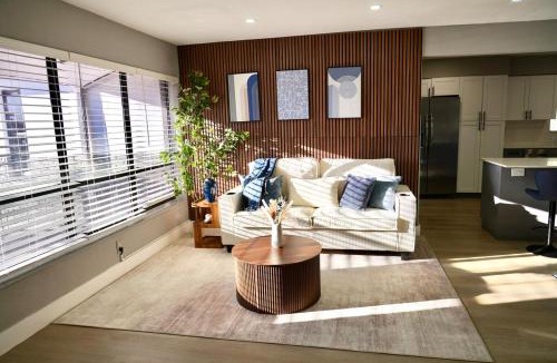 Driftwood House | 3Bd Nordic pool house, near Hard Rock
