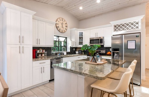 Lake Ida Shores House | 3BR Delray Retreat Pool + Hoops Near Beach