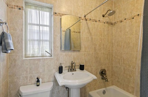 Coral Terrace House | 3br Oasis near Coral Gable