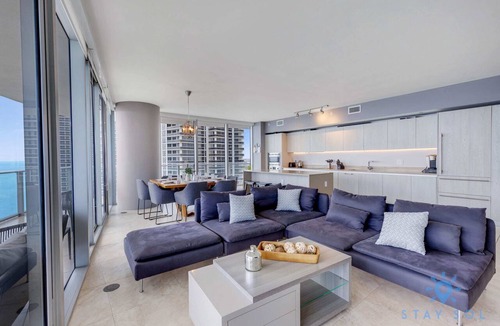 Hollywood South Central Beach Condo | 3BR Oceanfront apt: Wraparound Balcony & Pool