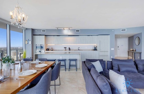 Hollywood South Central Beach Condo | 3BR Oceanfront apt: Wraparound Balcony & Pool
