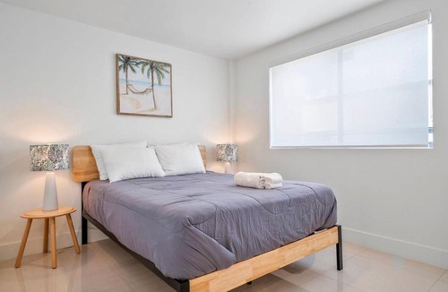 Coral Way Apartment | 3TVs Self Check-In Little Havana Full Kitchen WD -202-
