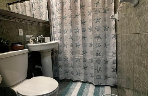 Little Haiti House | 4/20 smoke friendly room
