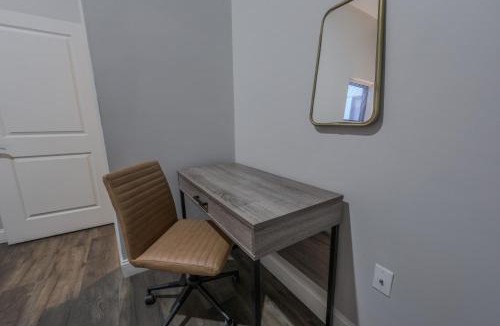 Downtown Boston Apartment | 4 Bed 2 Bath 200mbps Internet Luxury Keyless Entry