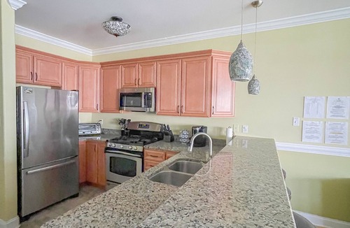 North Wildwood House | 4 BED 3 BATH BEACH BLOCK, 2350+ sq ft Extended Family and Friends Rental