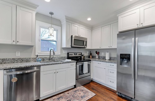 Norfolk House | 4-Bed Family Retreat Game Room Dog Friendly