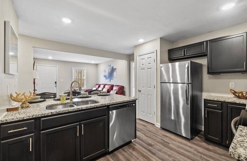 Roxboro House | 4 bedroom 2 bath home in the center for Roxboro