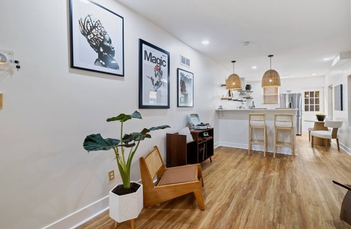 Downtown Wilmington House | 4-bedroom 3.5 Bathrooms townhome located downtown Wilmington, DE with W/D!