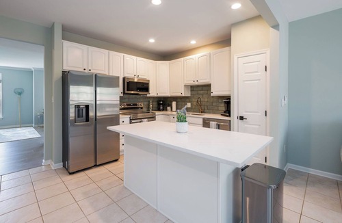 Ocean View House | 4-bedroom townhome near Bethany Beach with pool.