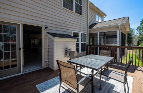 Ocean View House | 4-bedroom townhome near Bethany Beach with pool.