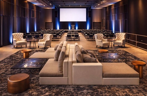 Bay Village Hotel | 4 Classy Designed Hotel Rooms with On-site Dining - A Modernist's Dream