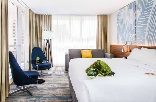 Central Beach Hotel | 4 Family Friendly Units | Near Las Olas Boulevard - 2.2 mi | Outdoor Pool Access