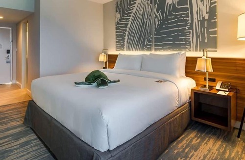 Central Beach Hotel | 4 Family Friendly Units | Near Las Olas Boulevard - 2.2 mi | Outdoor Pool Access