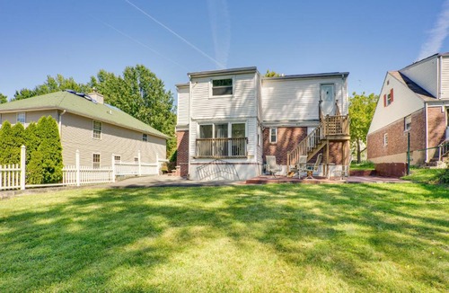 Englewood Apartment | 4 Mi to NYC, Shared Yard: Englewood Apartment!