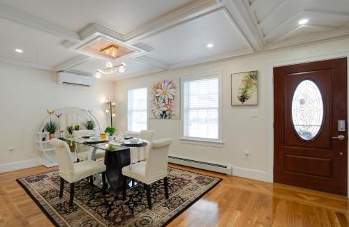 Lynn House | 4 Mi to Revere Beach! Walkable Family Retreat
