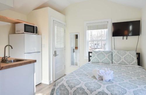North Eastham House | 4 Min Drive to Bayside Beaches