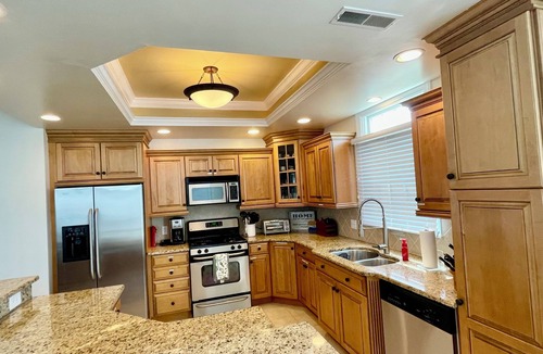 Green Creek House | 4BR 3BA Dog-friendly, BEACH BLOCK with Sunset views NEW HOT TUB