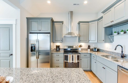 Northeast Virginia Beach House | 4BR VA Beach townhouse, walk to boardwalk, parking, WiFi, pet-friendly