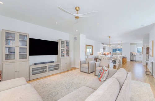 Wildwood House | 4BR Wildwood Townhouse w/Pools – Walk to Boardwalk