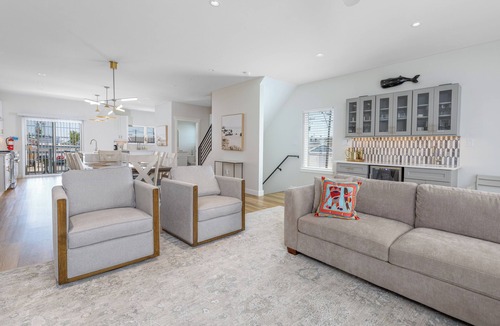 Wildwood House | 4BR Wildwood Townhouse w/Pools – Walk to Boardwalk