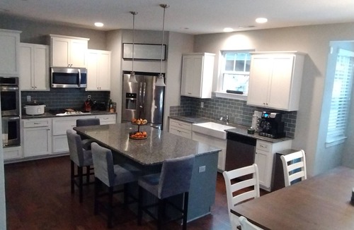 Chesapeake House | 5-bedroom Home in Chesapeake w/Pool & Gym. Close to shopping and restaurants!
