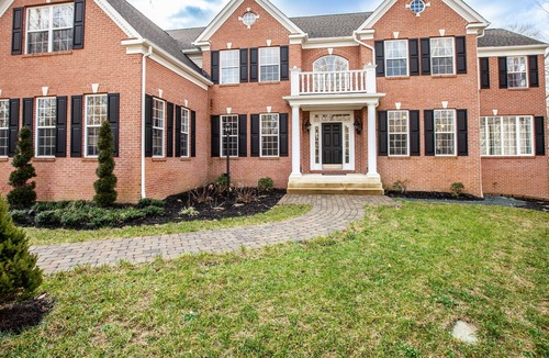 Stafford House | 5 Bedroom Home with Pool & Hotub
