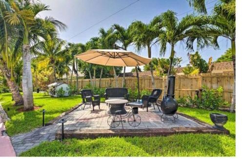 Boynton Beach House | 5 Bedroom Mini Resort with Pool!